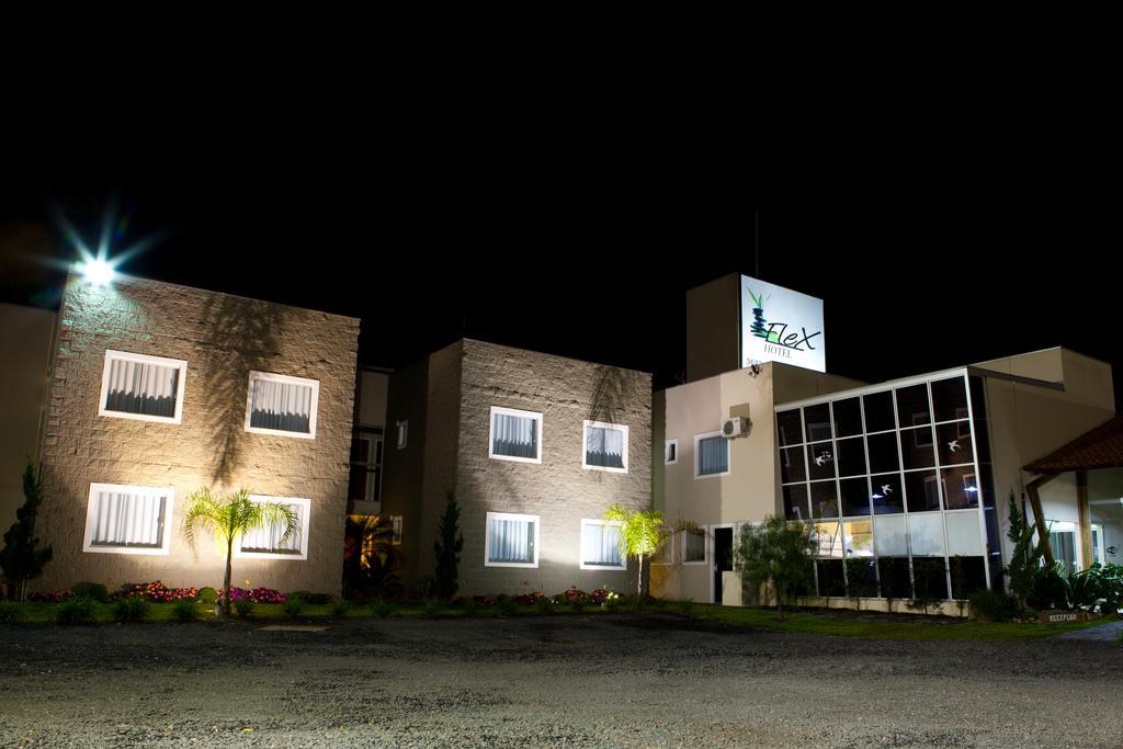 Flex Hotel Canoinhas Exteriör bild
